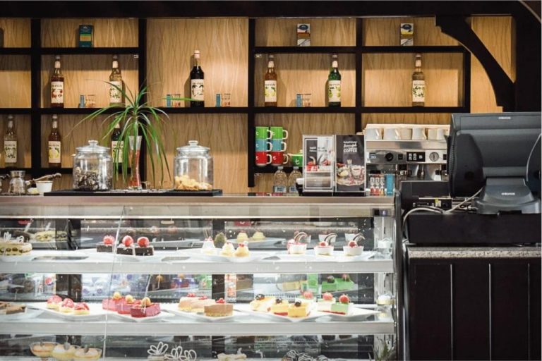 sapphire cafe 4
