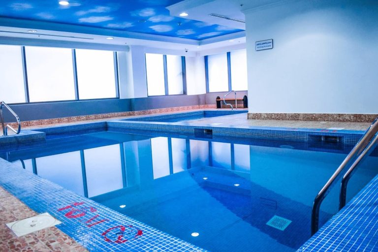 swimming-pool-sapphire